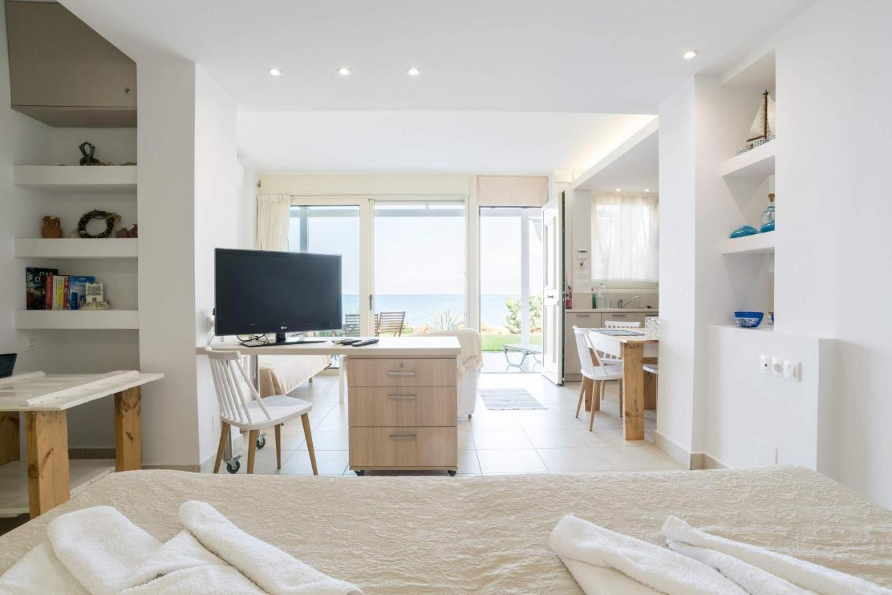 Junior Suite By The Beach Stalida Exterior photo