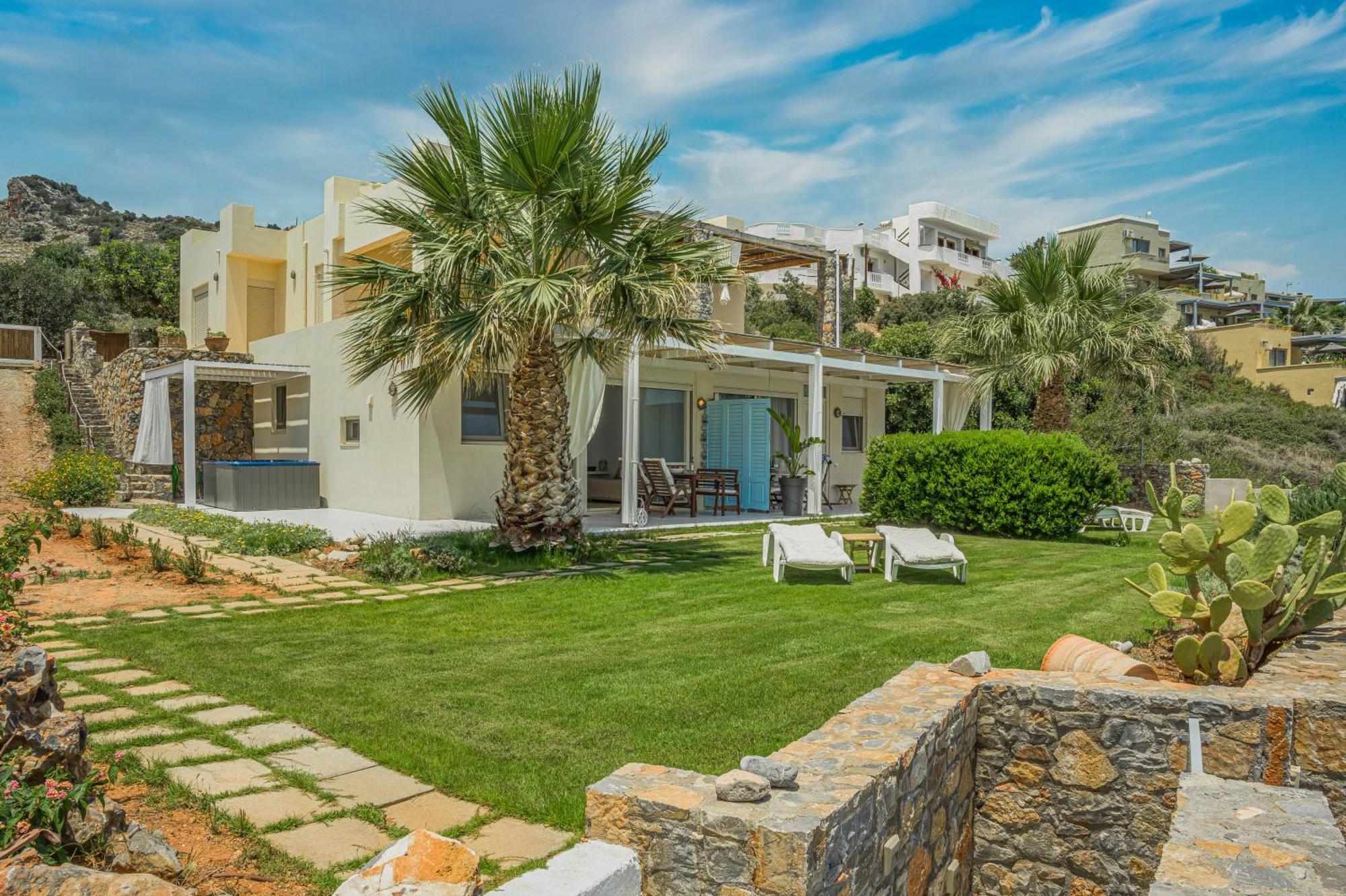 Junior Suite By The Beach Stalida Exterior photo